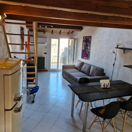 Elena Apartment *